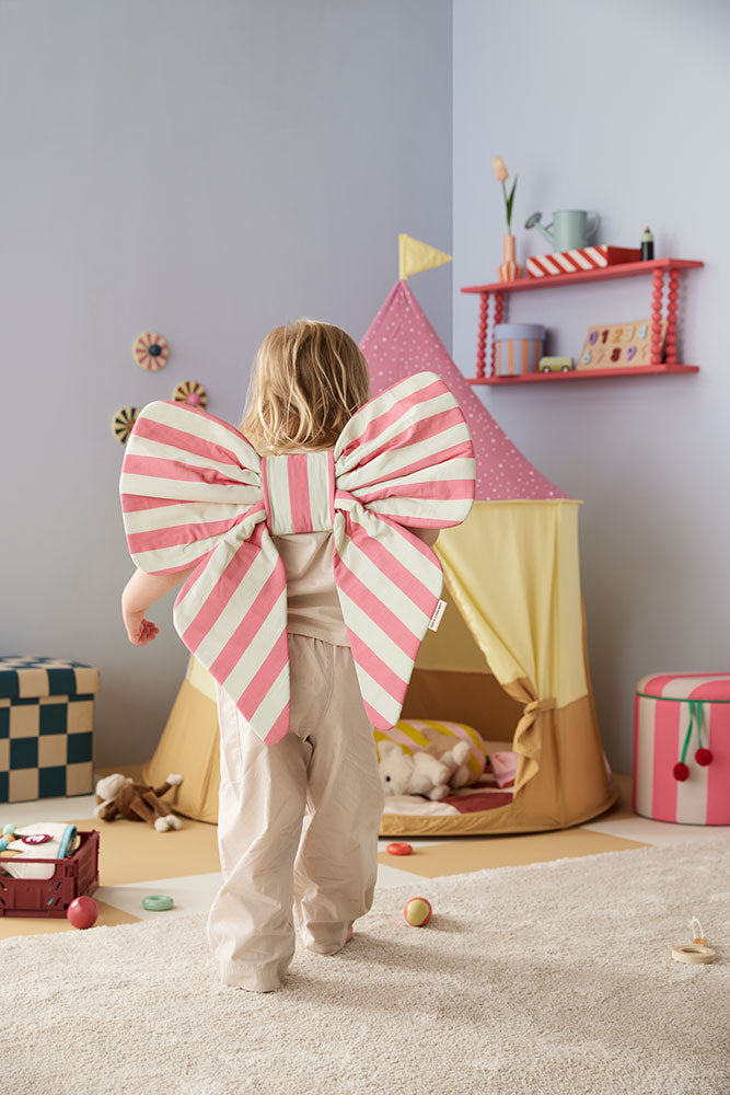 Bow Dress Up