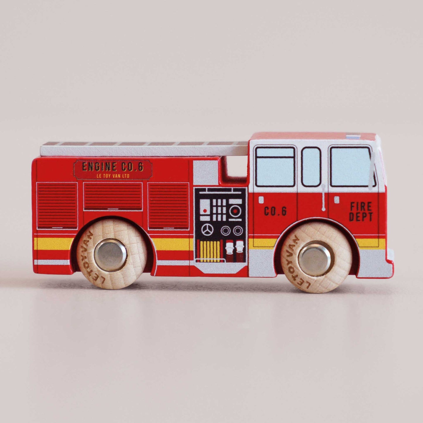 No.44 Quinn Wooden Fire Truck