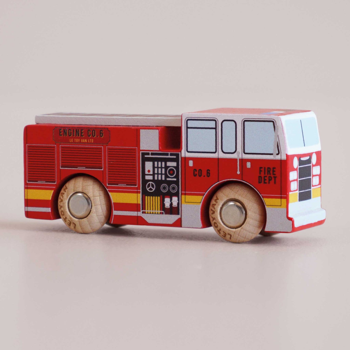 No.44 Quinn Wooden Fire Truck