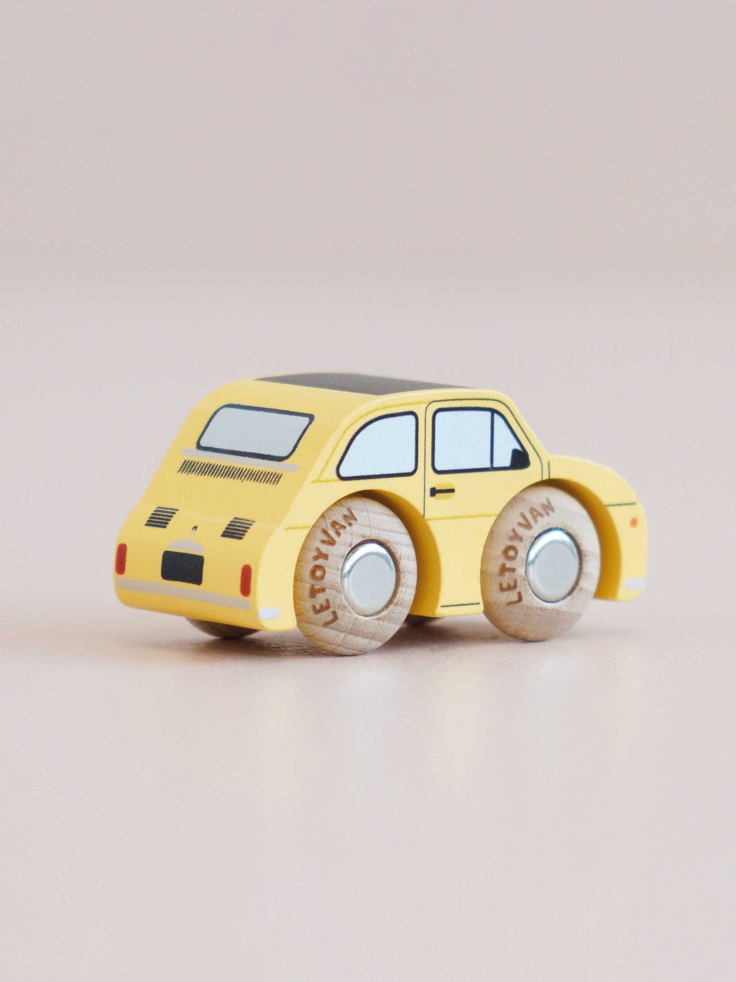 No.10 Fifi Wooden Car