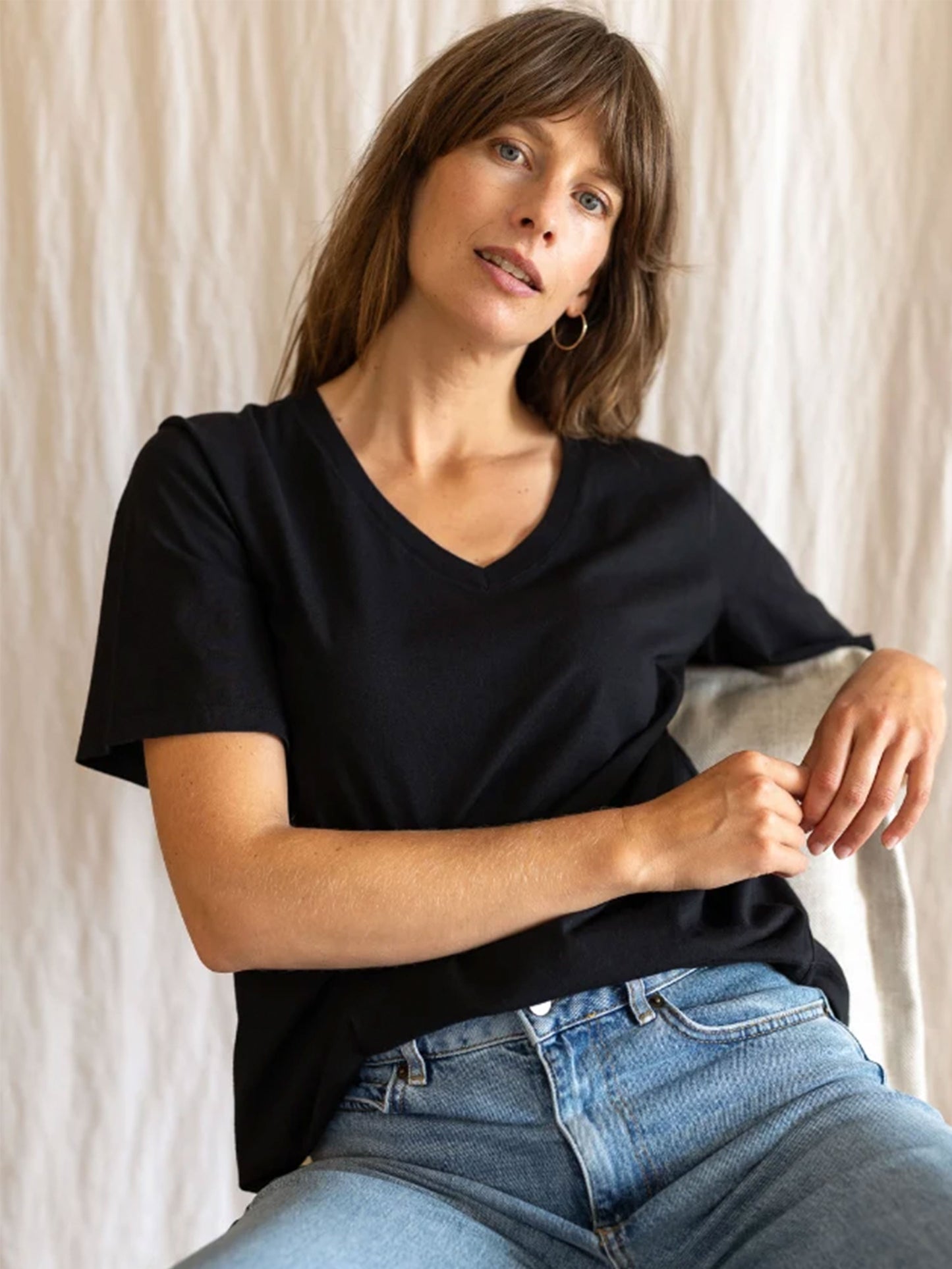 Dotty V-Neck Black T-Shirt